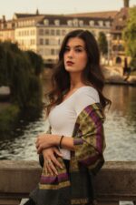 Baby Alpaca and Silk Peruvian Shawl: Elegant dark green with color touches - Image 3