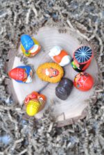 Handcrafted Peruvian Nativity Set - 8-Piece Terra Cotta Creche with Traditional Chincheros Hats - Image 3