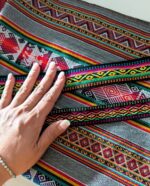 Cinta en lana bohemia de jacquard tejida a mano de 2,5 cm por metro - Andean Pérou Inca Craft - Patrones geométricos azules (Copy)