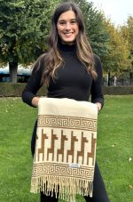 Beige Polar Cotton Shawl – The Warmth of Andean Heritage – Andean Essence Collection - Image 2