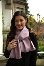 Palo Rosa Baby Alpaca Scarf – Rose Heather with Grey and Camel Accents – Pure Andean Elegance - Image 3